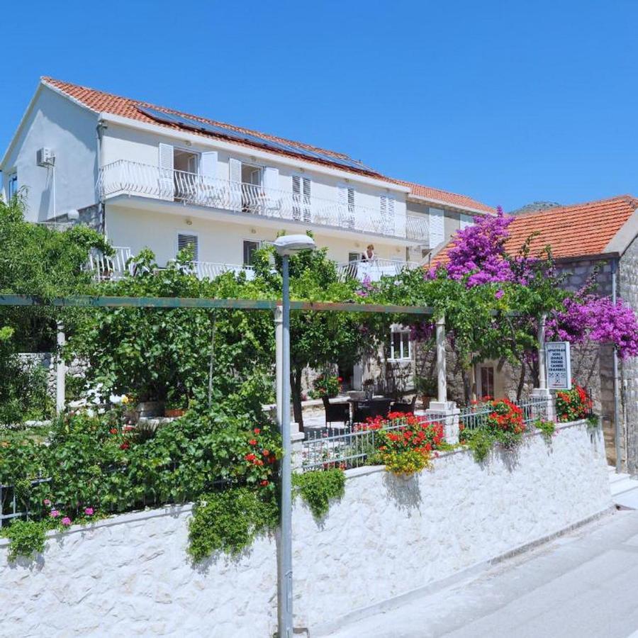 Apartments & Room Eva Slano Ngoại thất bức ảnh